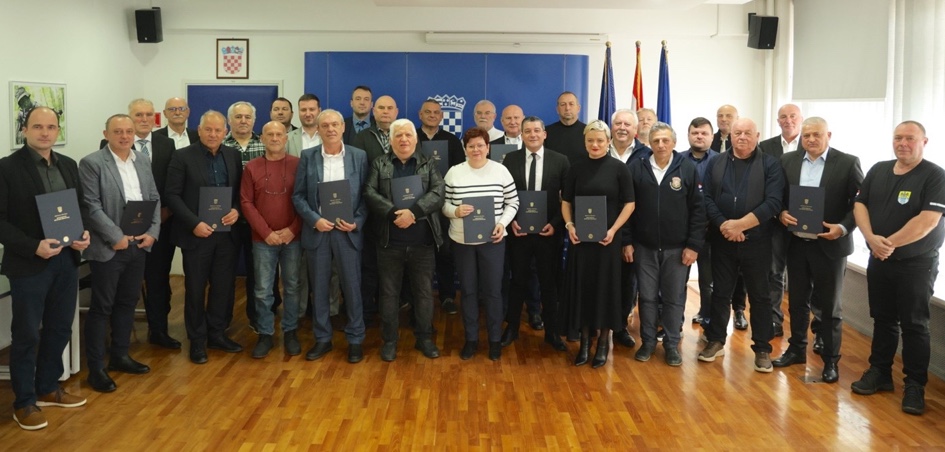 MHB 19.12.2025 0125 (1)